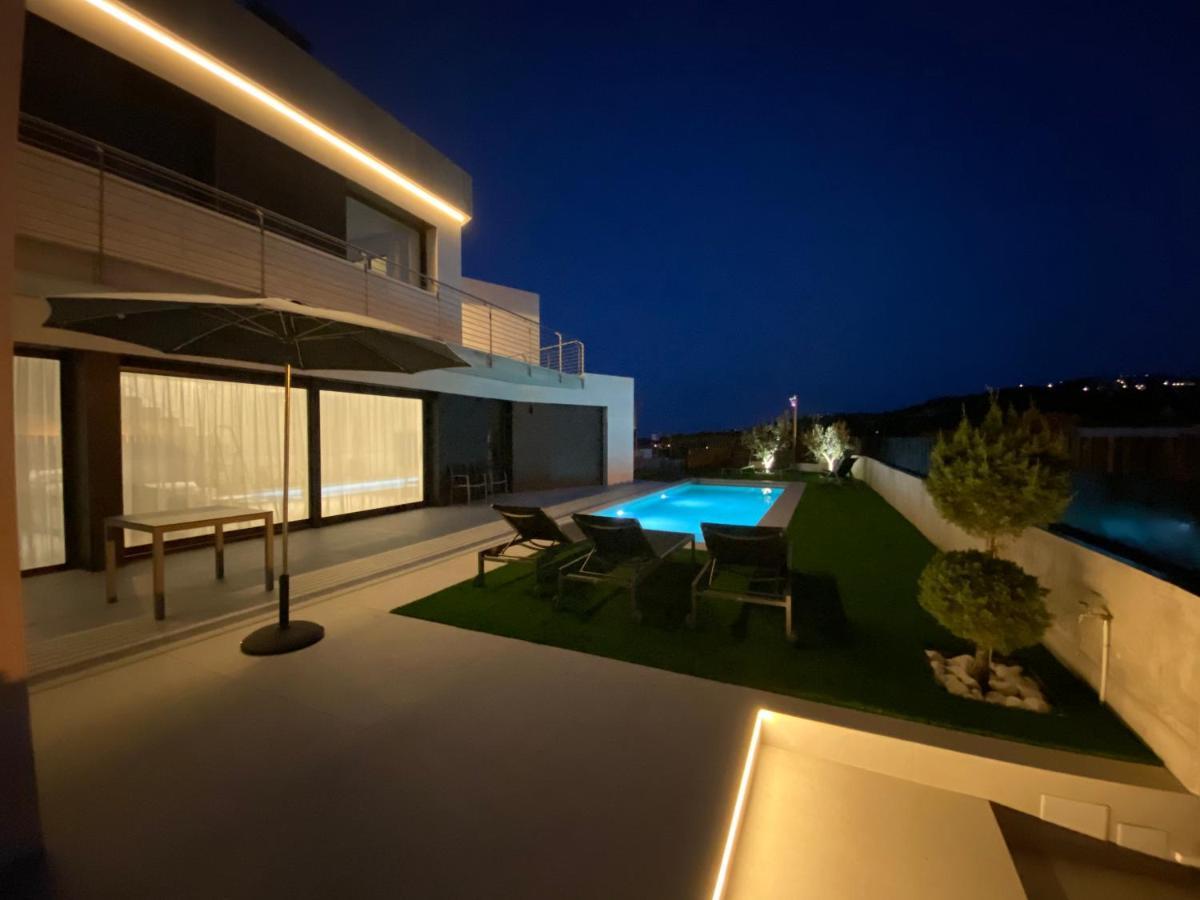 ס'אגארו Naramia Sagaro Villa With Poolgarden10 Pax מראה חיצוני תמונה