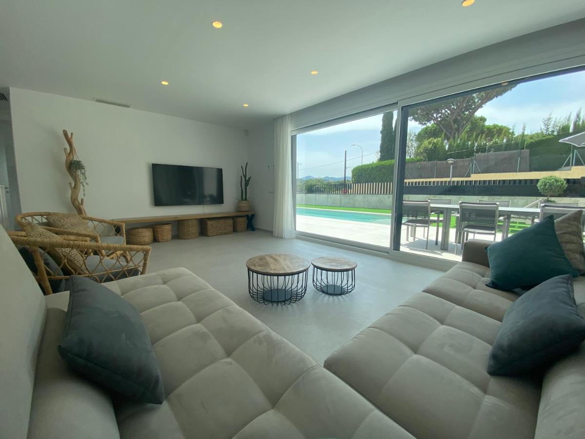 ס'אגארו Naramia Sagaro Villa With Poolgarden10 Pax מראה חיצוני תמונה