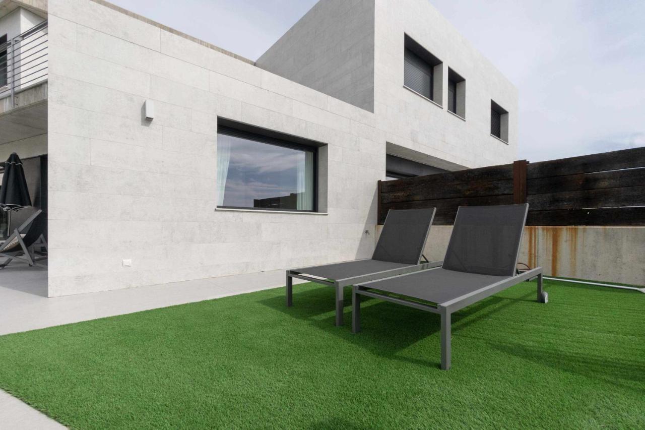 ס'אגארו Naramia Sagaro Villa With Poolgarden10 Pax מראה חיצוני תמונה